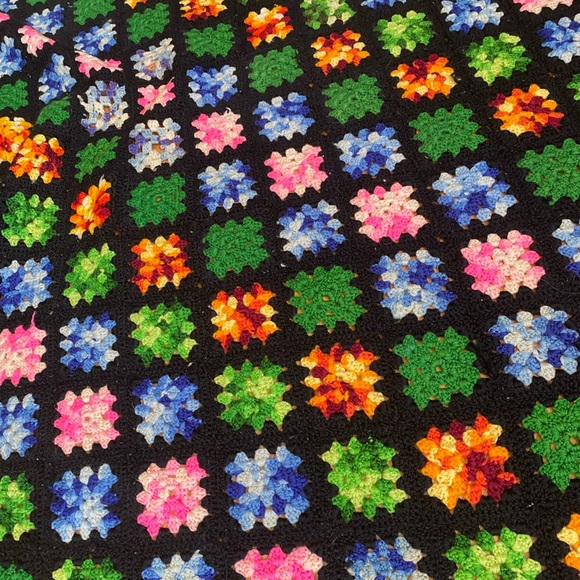 Vintage multi color crochet oblong accent blanket - Picture 3 of 8